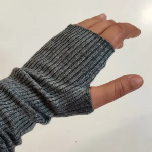 Lysegrå Håndledsvarmere med fingerhul - Soft Beauty