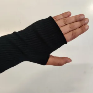 Sorte Håndledsvarmere med fingerhul - Soft Beauty