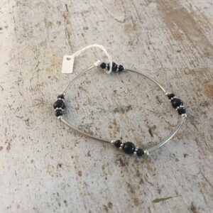 Armbånd sølv med sorte perler billede