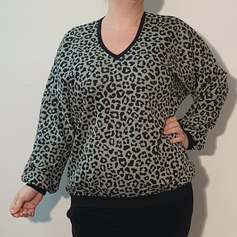 Plus size bluse - Botan Grey Leopard - Amamiko